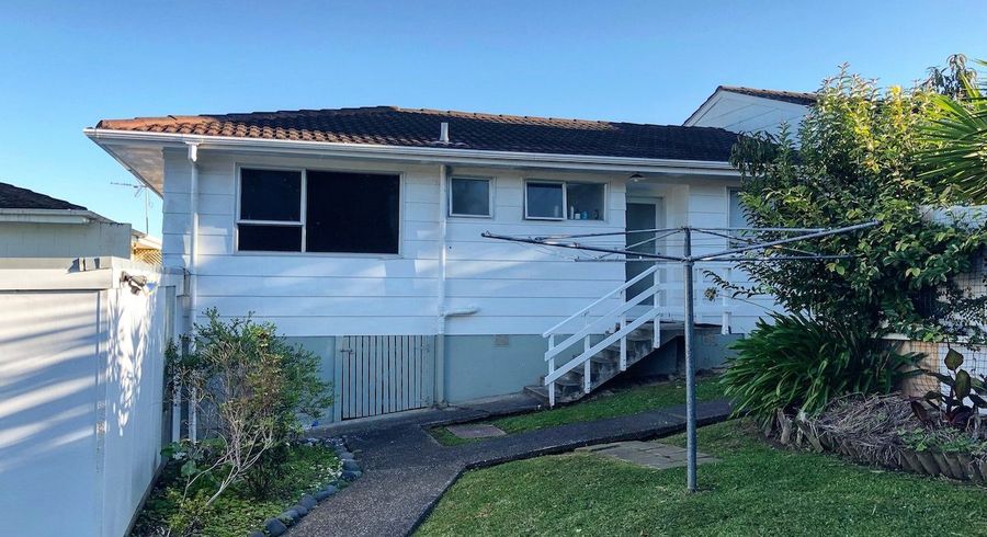  at 3/34 Sunnynook Road, Sunnynook, North Shore City, Auckland
