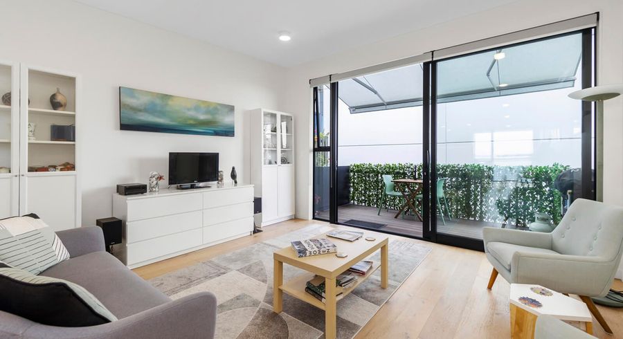  at 4/31 Rawene Road, Birkenhead, Auckland