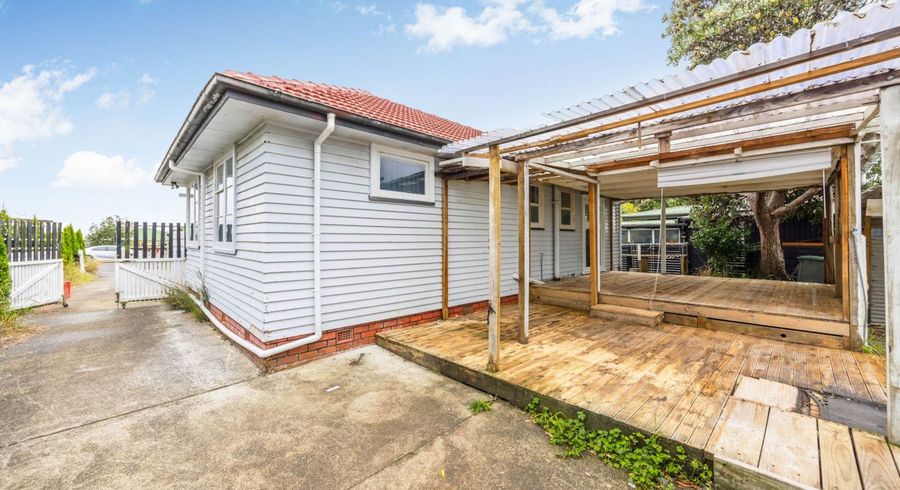  at 65 Maioro Street, New Windsor, Auckland