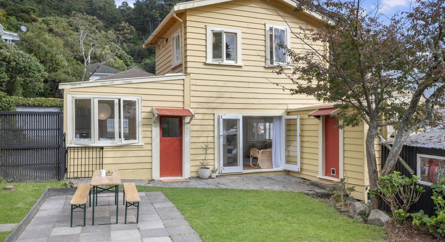  at 27 Rona Street, Eastbourne, Lower Hutt, Wellington