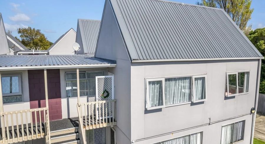  at 71N Randwick Crescent, Moera, Lower Hutt