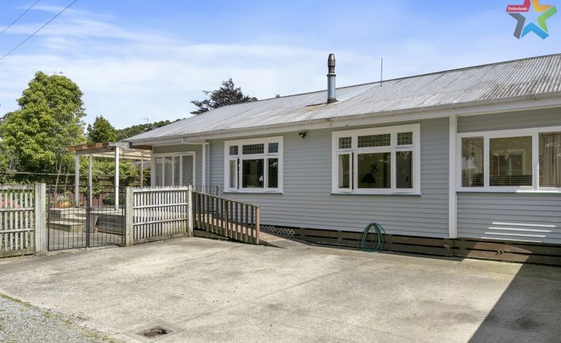  at 8 Edwin Street, Belmont, Lower Hutt