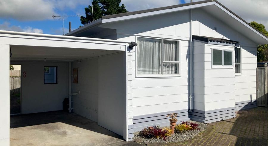  at 2/8 Mirrabooka Avenue, Botany Downs, Manukau City, Auckland