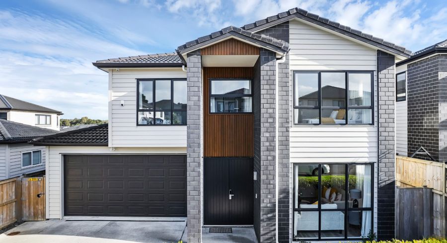  at 15 Hermes Road, Flat Bush, Manukau City, Auckland
