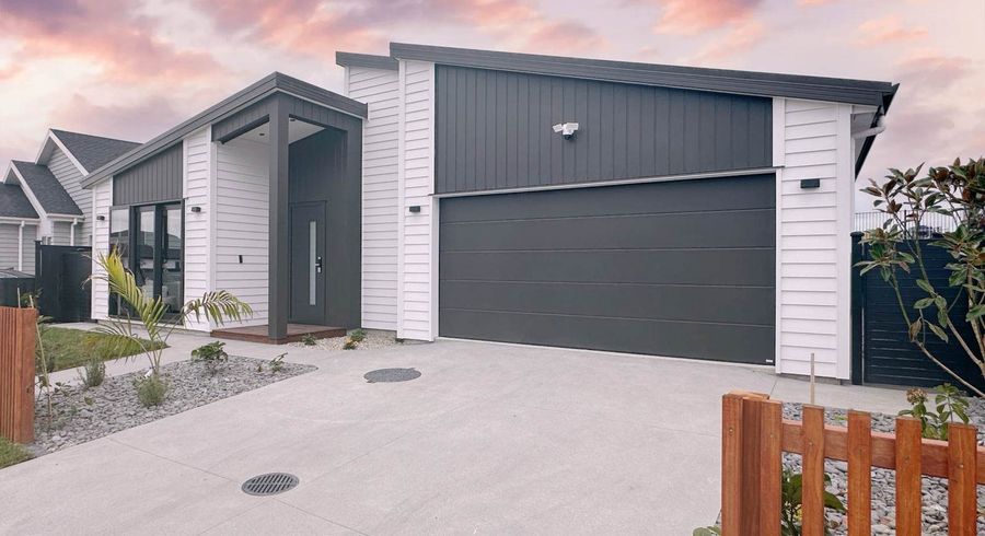  at 32 Tipu Crescent, Milldale, Rodney, Auckland