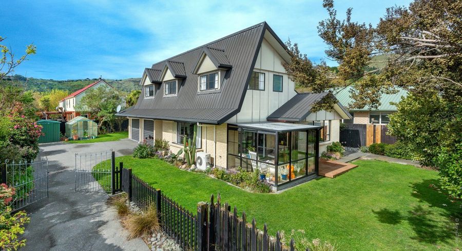  at 21 Laing Crescent, Heathcote Valley, Christchurch