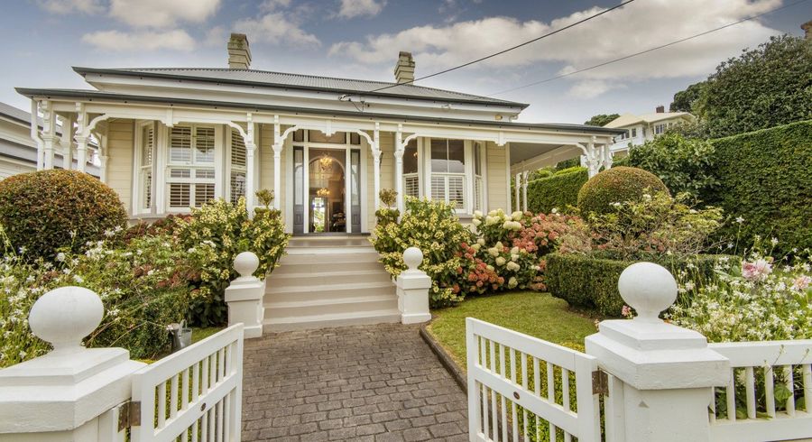  at 15 Jubilee Avenue, Devonport, North Shore City, Auckland