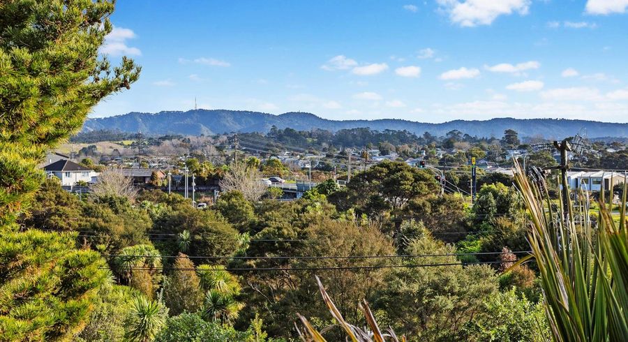  at 9 Rangeview Road, Sunnyvale, Waitakere City, Auckland