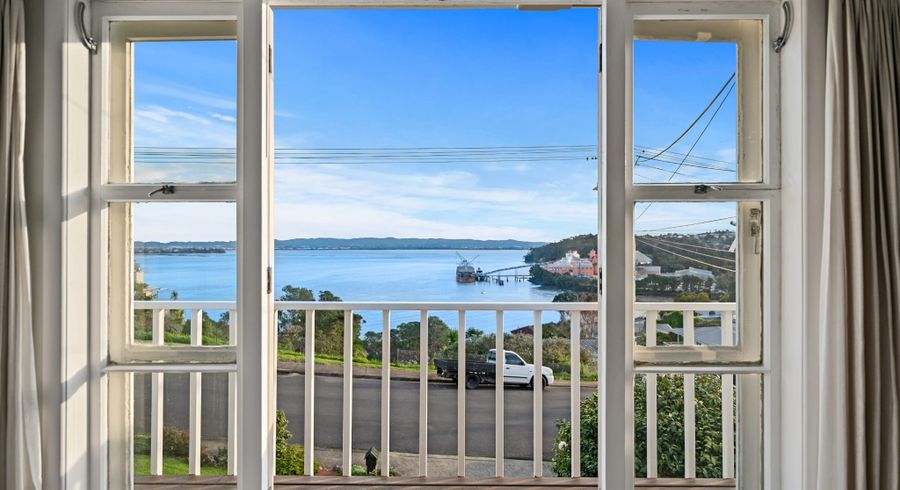  at 21 Tizard Road, Birkenhead, North Shore City, Auckland