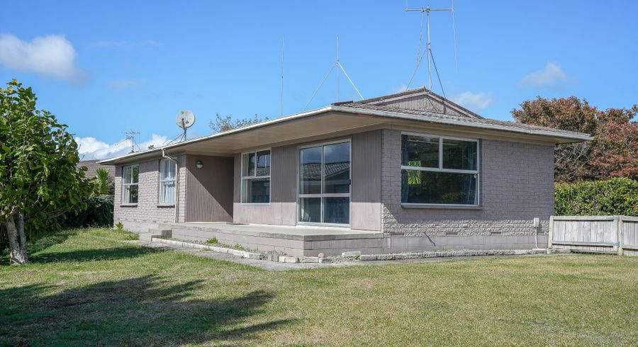  at 5 Leonard Place, Dinsdale, Hamilton