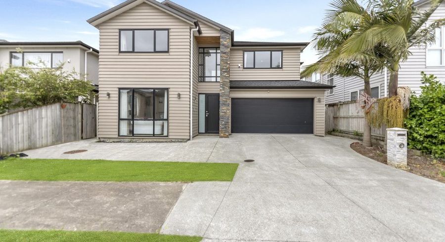  at 30 Rosewell Crescent, Flat Bush, Auckland