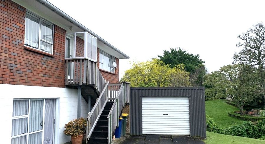  at 2/10 Ciprian Place, Henderson, Waitakere City, Auckland