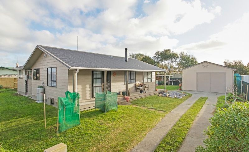  at 29 Hennessy Street East, Foxton Beach, Foxton