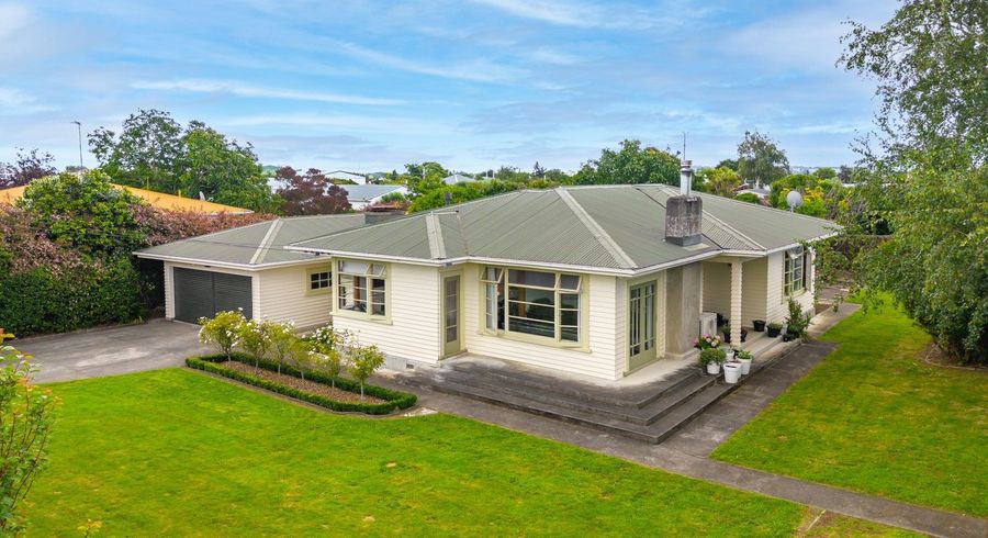  at 13 Cambridge Road, Martinborough, Martinborough