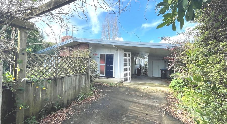  at 7 Cruickshank Crescent, Meadowbank, Auckland