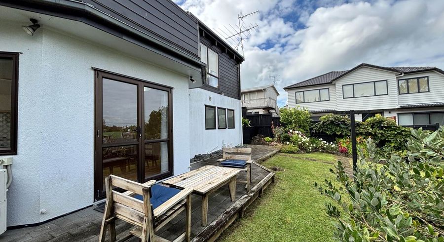  at 10a Dallinghoe Crescent, Milford, North Shore City, Auckland