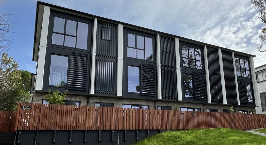  at 2/26 Glenmore Road, Sunnyhills, Manukau City, Auckland