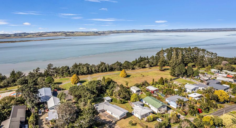  at 33 James McLeod Road, Shelly Beach, South Head