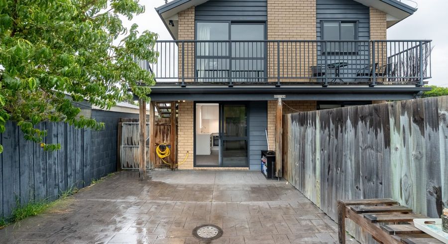  at 1/104 Bowhill Road, North New Brighton, Christchurch City, Canterbury