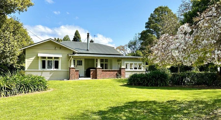  at 2204 Cheltenham Hunterville Road, Beaconsfield, Feilding
