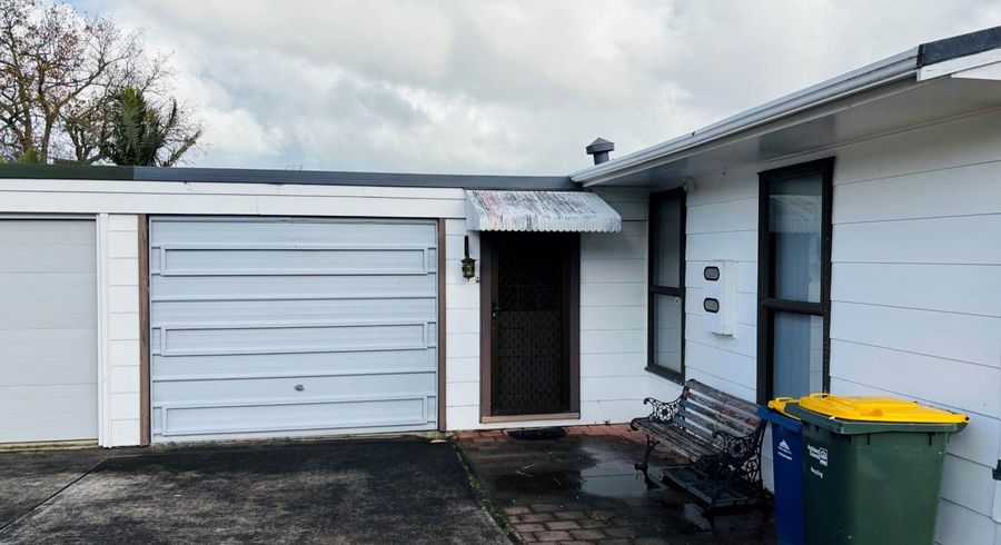  at 1/6 Manuka Road, Glenfield, North Shore City, Auckland