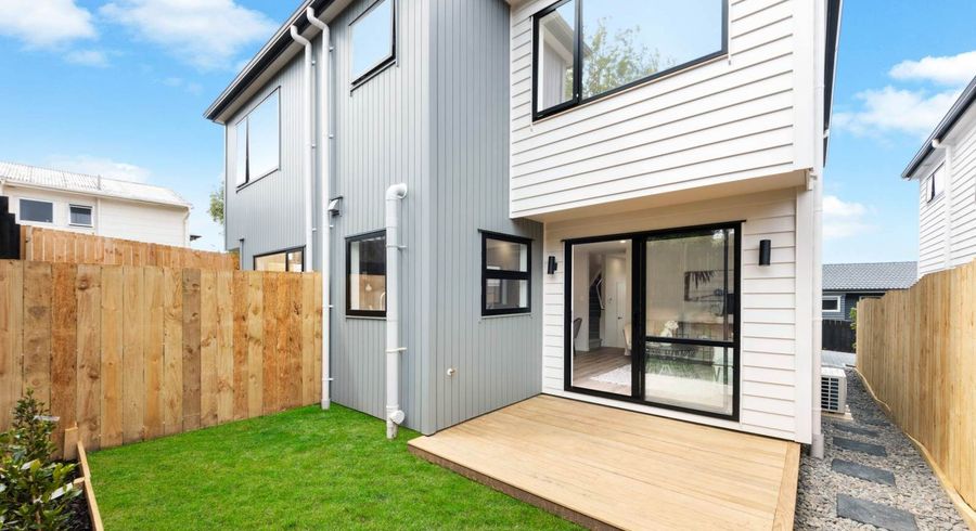  at 8A Butterworth Drive, Glendene, Waitakere City, Auckland