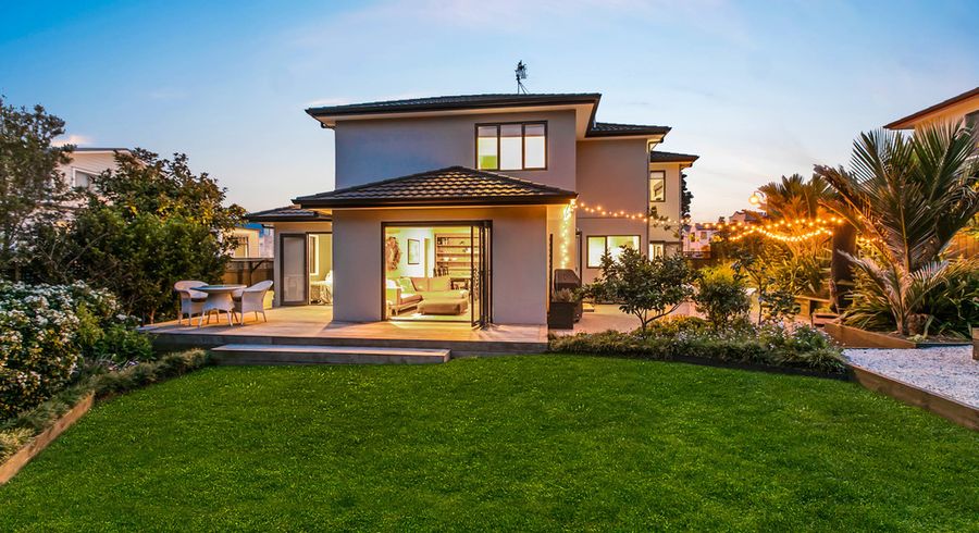  at 8 Vin Santo Lane, Te Atatu Peninsula, Auckland