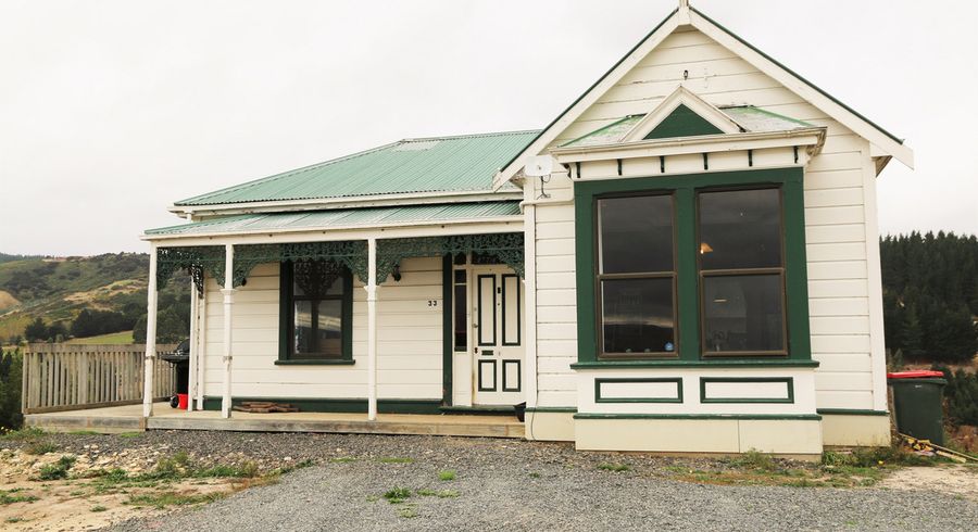 at 33 Castle Street, Waihola