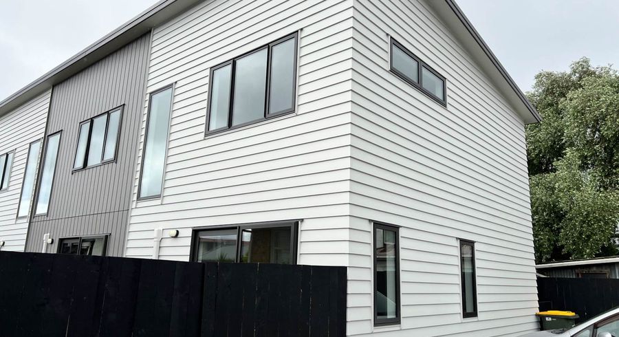  at 6/30 West Coast Road, Glen Eden, Auckland