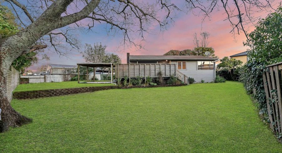  at 34 Edwards Avenue, Henderson, Waitakere City, Auckland
