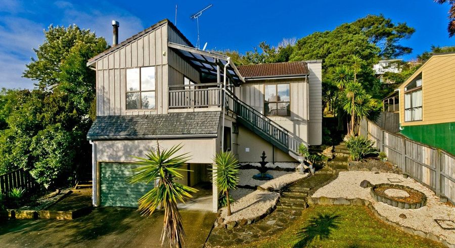  at 81 Oaktree Avenue, Browns Bay, North Shore City, Auckland