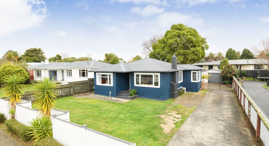  at 4 Miles Place, Awapuni, Palmerston North