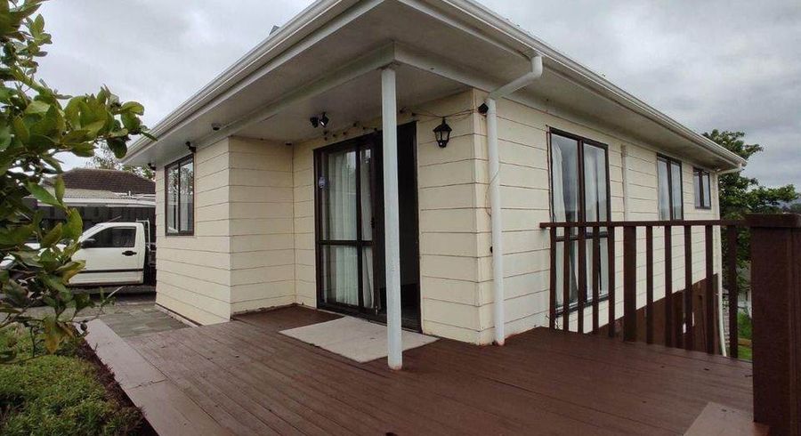  at 4 Sceptre Place, Avondale, Auckland