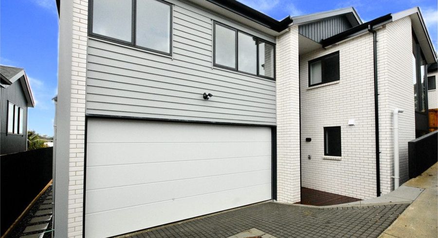  at 9B Arran Road, Browns Bay, North Shore City, Auckland