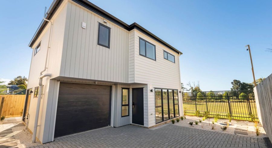  at 90A,B & C Seymour Road, Sunnyvale, Waitakere City, Auckland