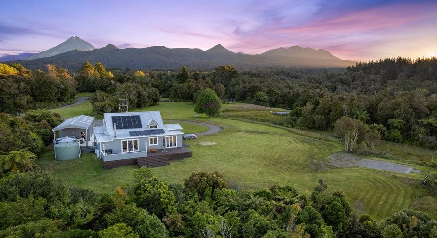  at 1752 Mangorei Road, Mangorei, New Plymouth, Taranaki