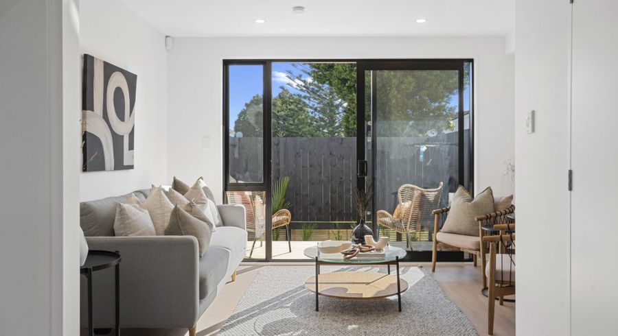  at 4/3 Derrett Place, Mangere Bridge, Manukau City, Auckland