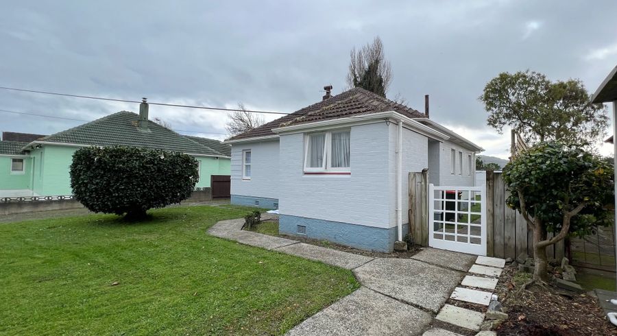  at 17 Roberts Street, Boulcott, Lower Hutt, Wellington