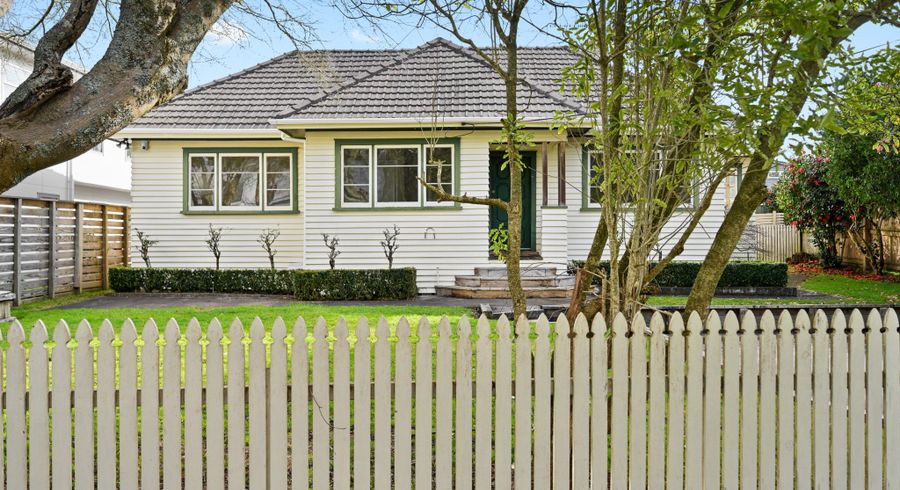  at 25 Banbury Crescent, Fairfield, Hamilton