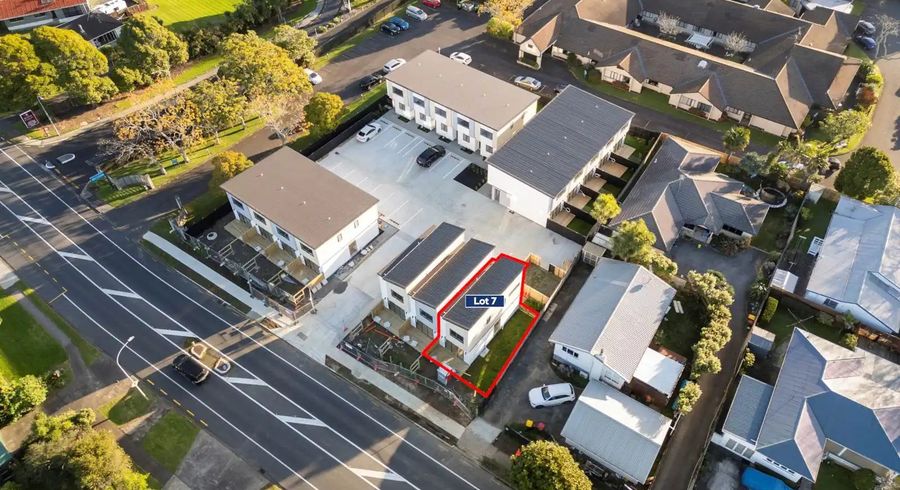  at Unit 7/ 101-103 Botany Road, Botany Downs, Manukau City, Auckland
