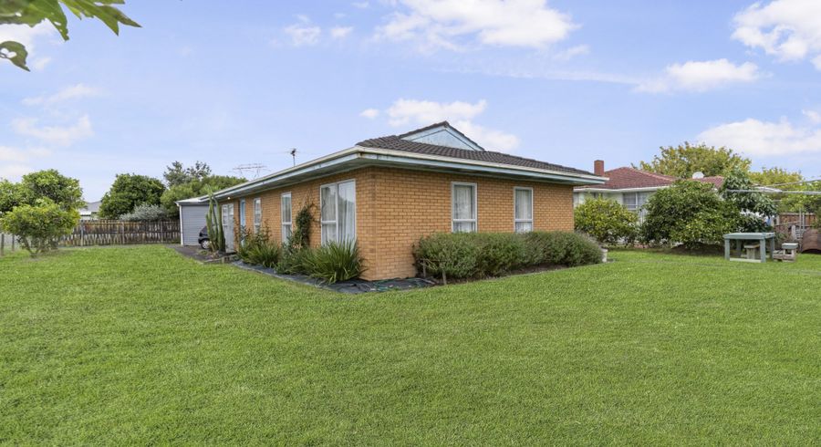  at 10 Cosmo Place, Otara, Auckland