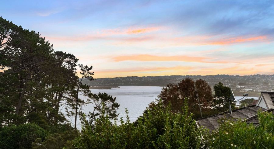  at 9 Sispara Place, Beach Haven, North Shore City, Auckland