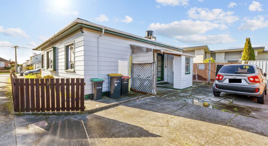  at 8 Grassmere Street, Papanui, Christchurch