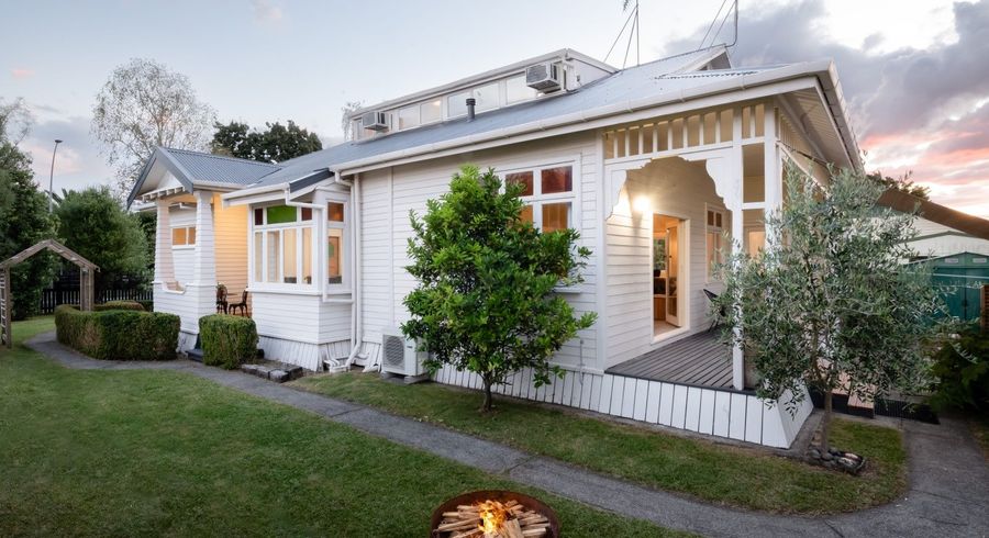  at 39 Te Aroha Street, Hamilton East, Hamilton
