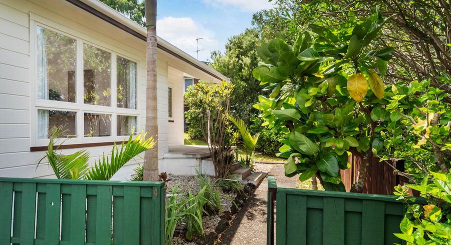  at 4/15 SELWYN CRES, Forest Hill , Auckland
