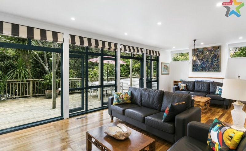  at 1 Huia Road, Days Bay, Lower Hutt