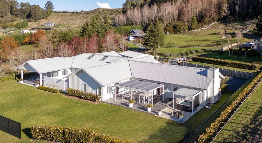  at 2/21 Highland Drive, Acacia Bay, Taupo, Waikato