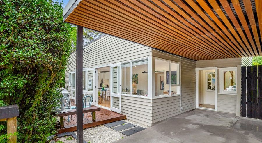  at 537 South Titirangi Road, Titirangi, Auckland