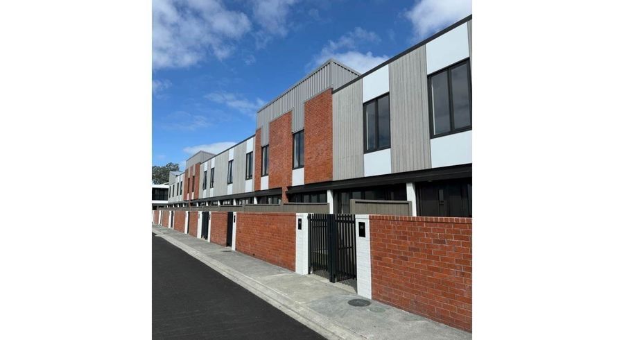  at 42/19 Lyon Avenue, Mount Albert, Auckland City, Auckland