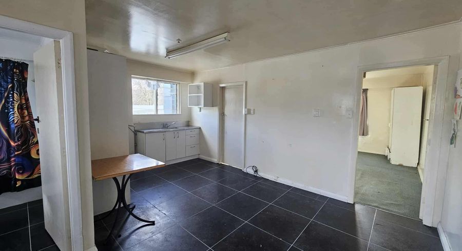  at 1/212 Fergusson Drive, Heretaunga, Upper Hutt, Wellington